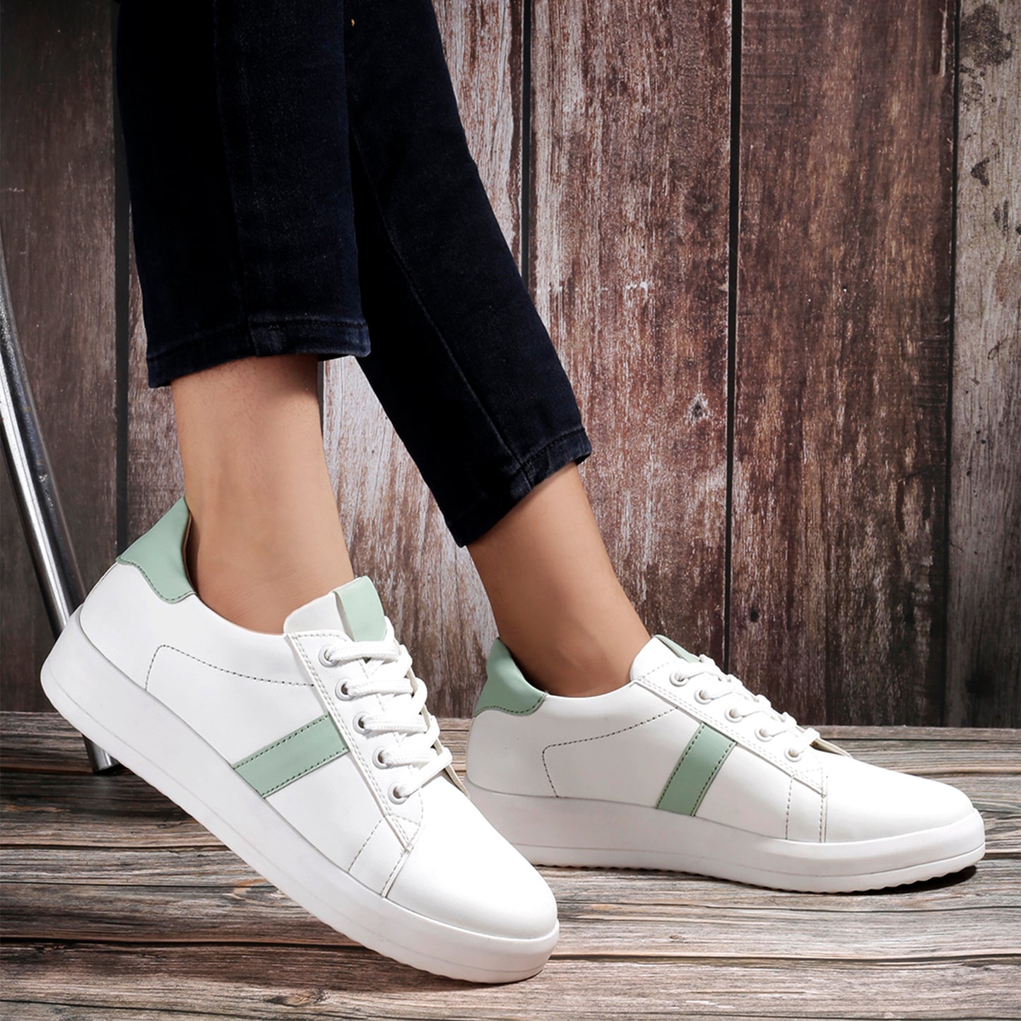 Women's Stylish Fashionable Casual Sneaker Shoes