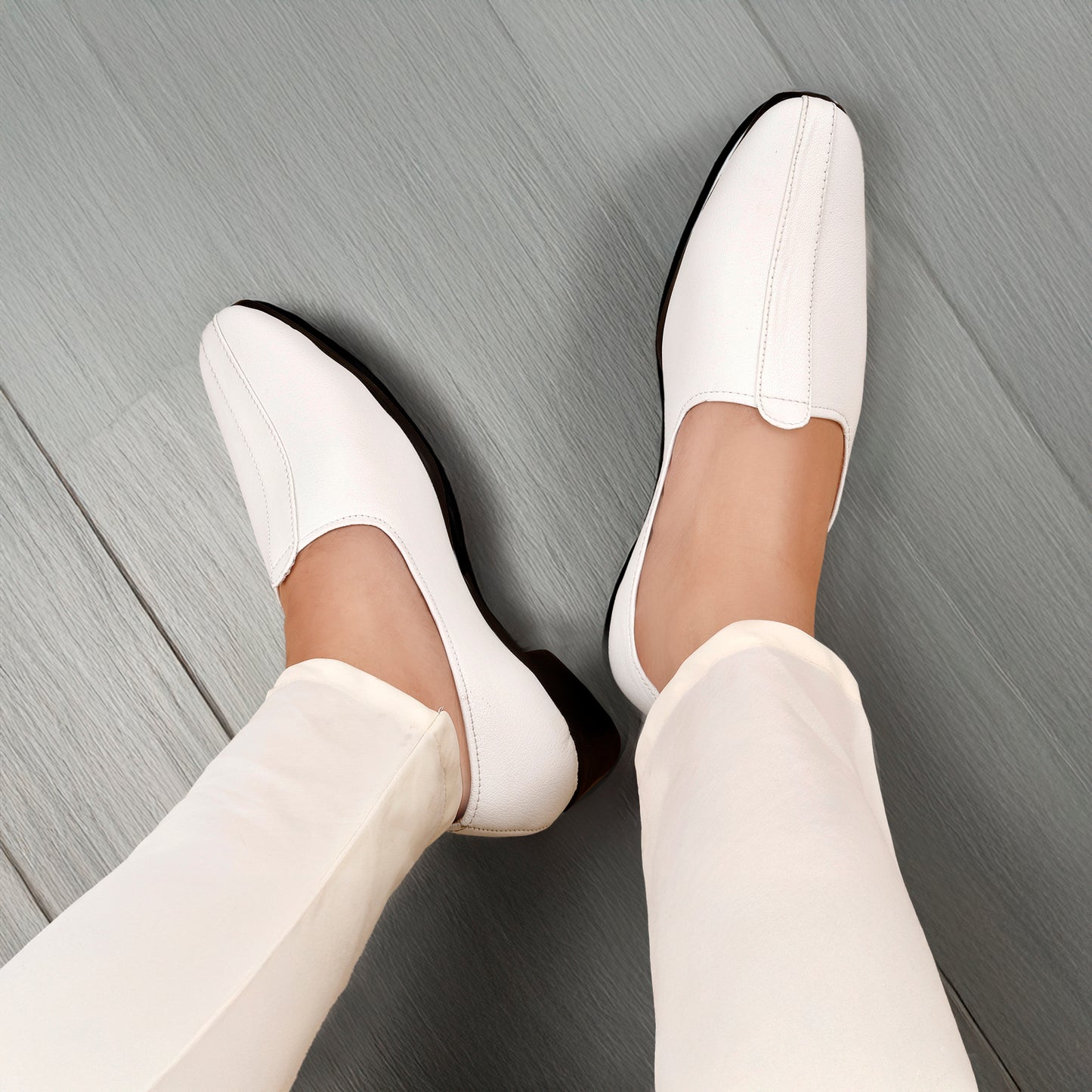 BXXY Men’s 2 Inch Elevating Punjabi Jutti