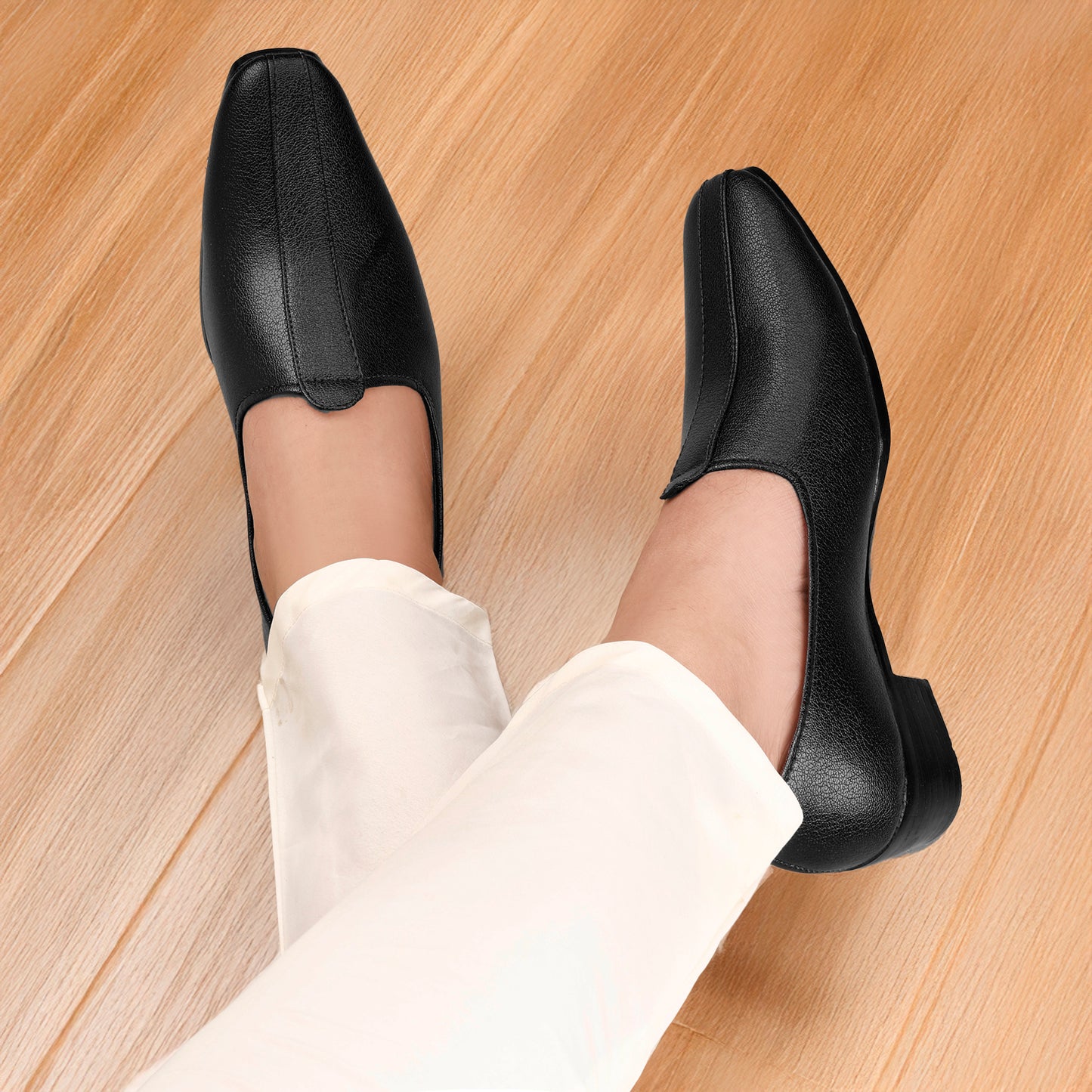 BXXY Men’s 2 Inch Elevating Punjabi Jutti